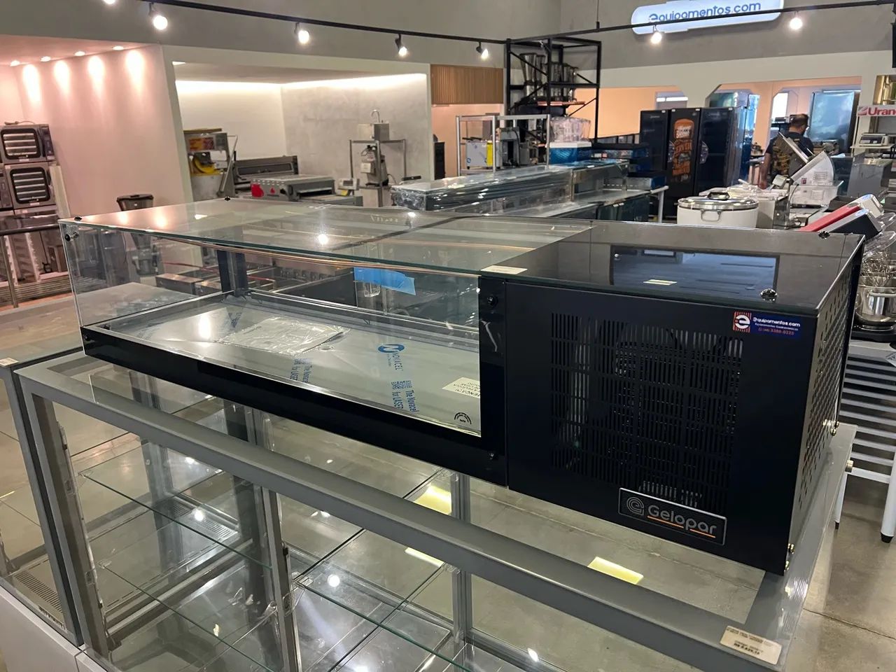 Vitrine expositora para sushi 1.50m Gelopar nova 