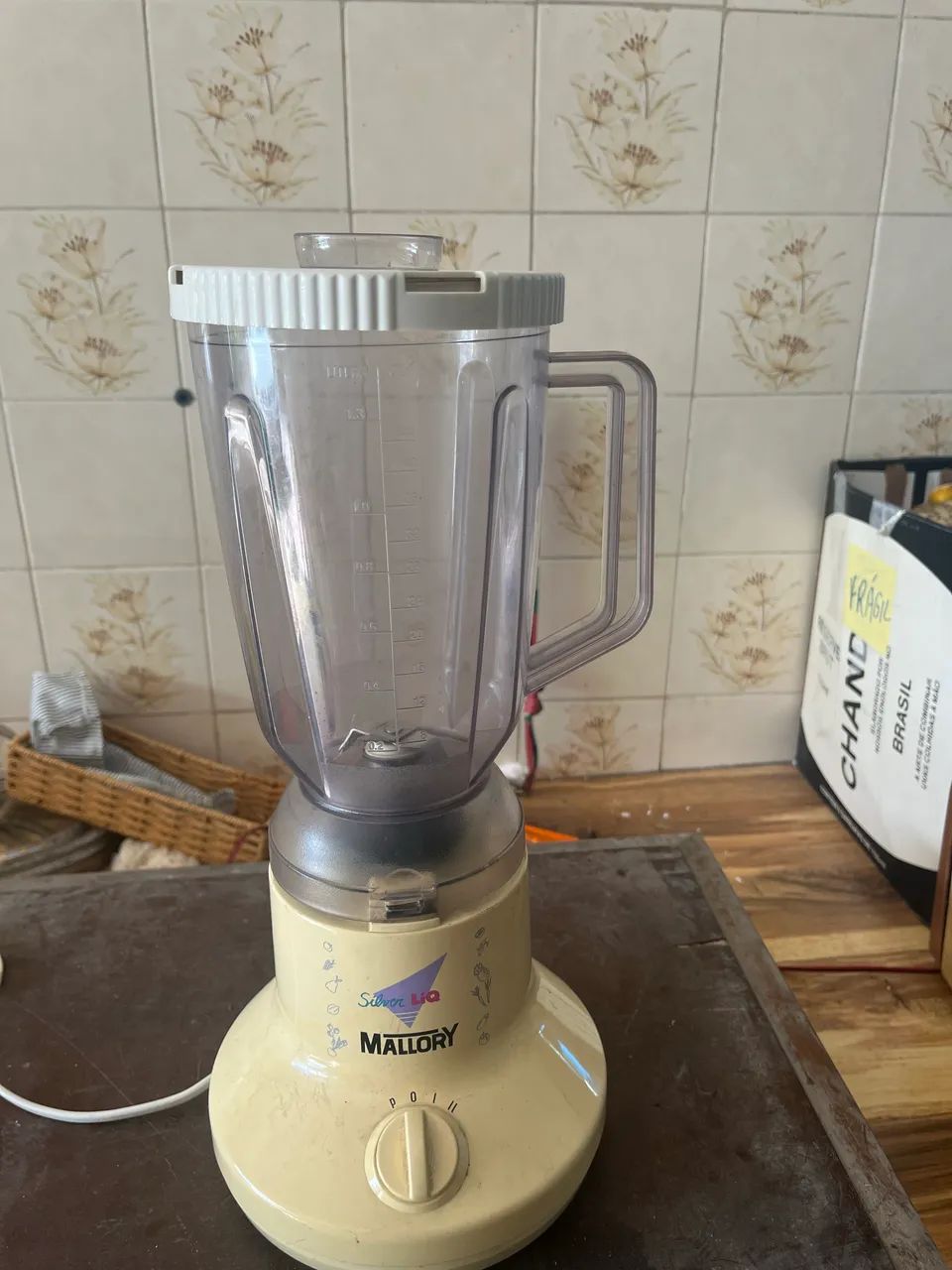 liquidificador da marca Mallory,