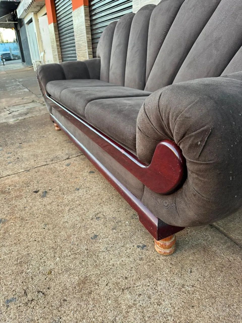 Vendo sofá de 3 lugares semi novo  - Foto 5