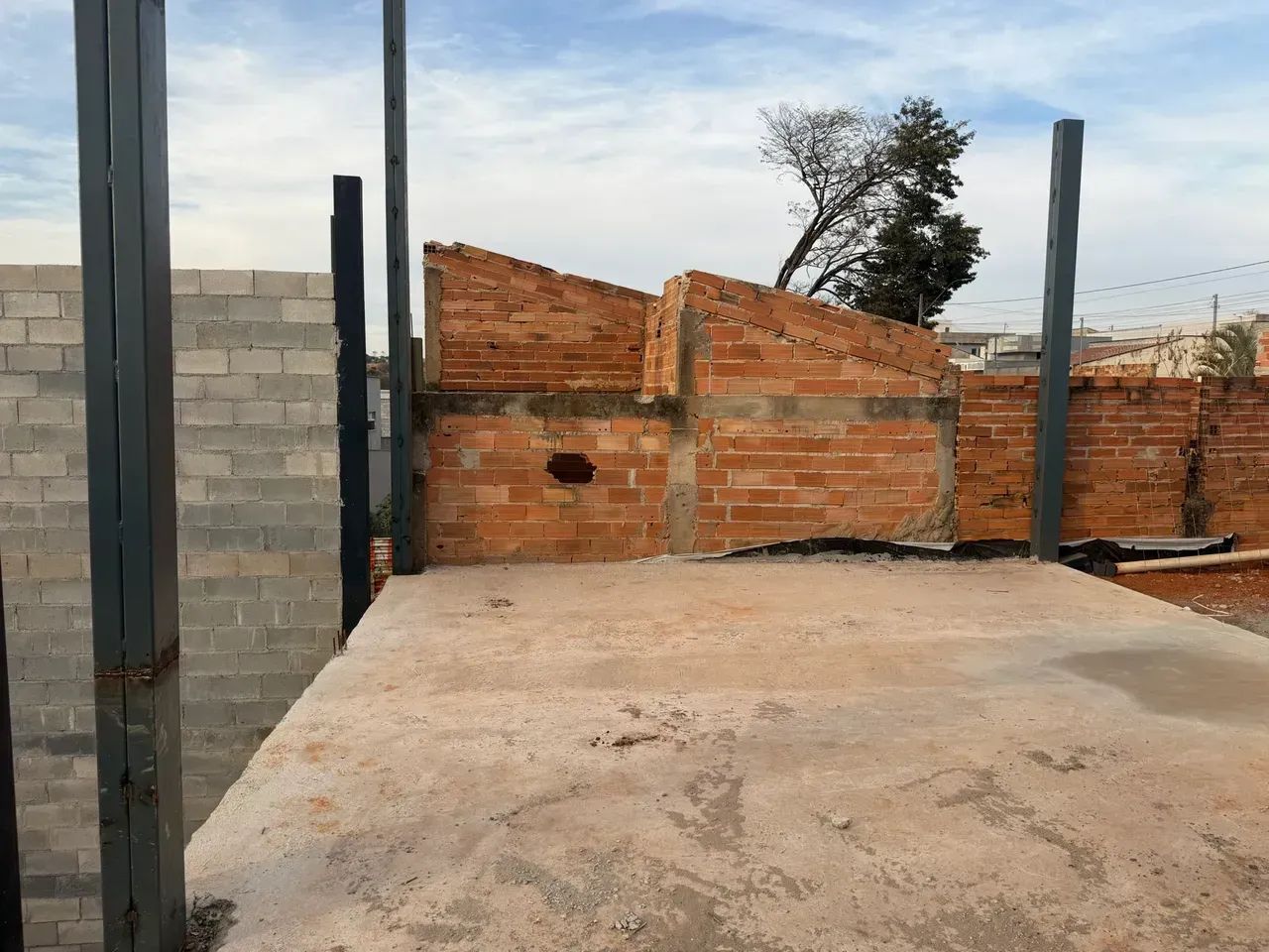 AGIO DE LOTE COM GALPÃO INICIADO NO  RECANTO DAS EMAS - Foto 5