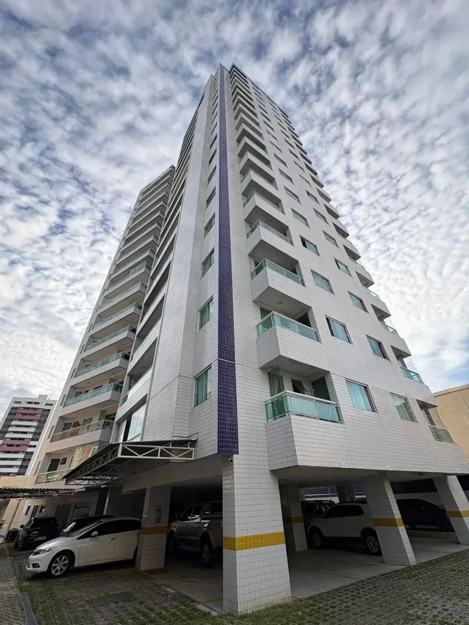 Apartamento Duplex à Venda com 4 suites em Fátima - Fortaleza - CE