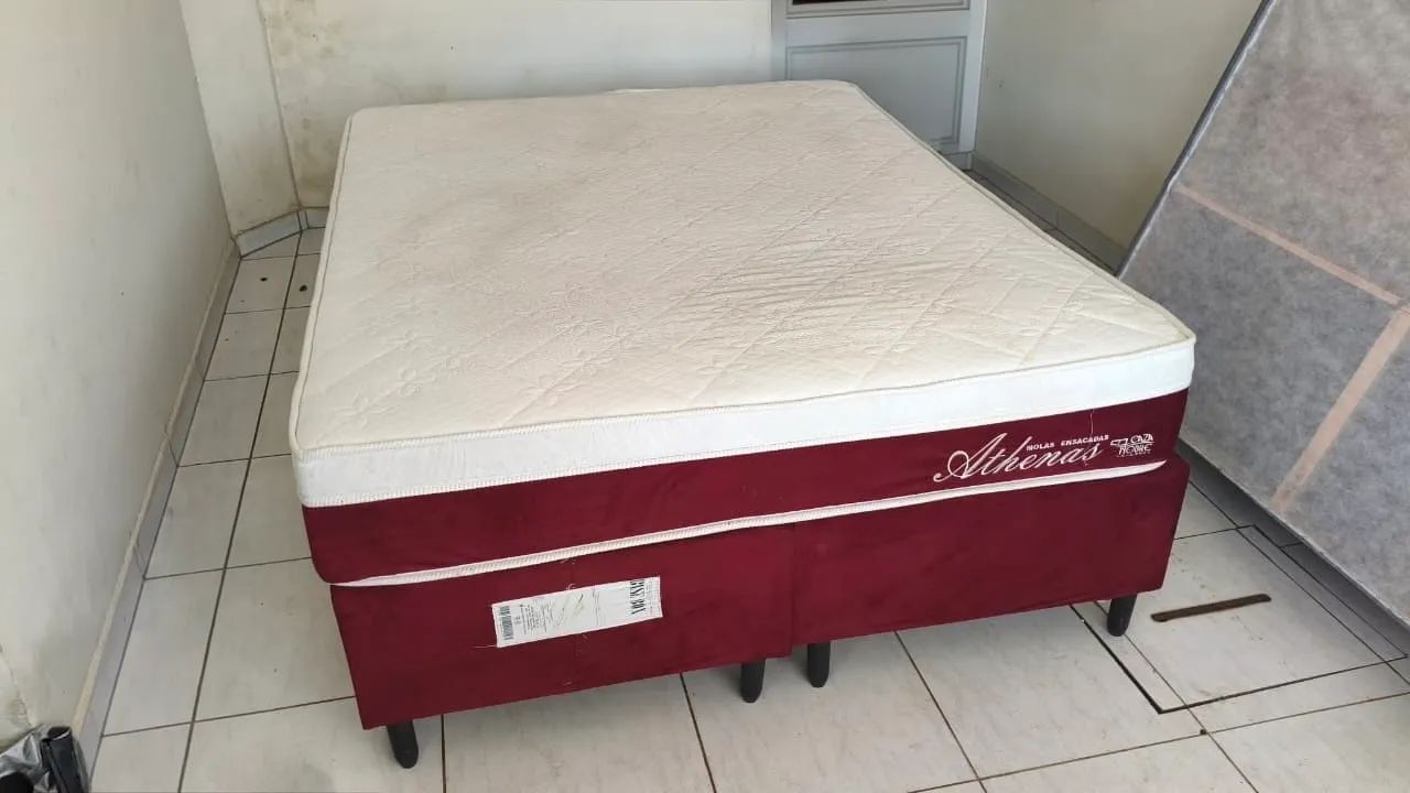 Cama Box Queen Molas Ensacadas + Cabeceira Estofada - Foto 4