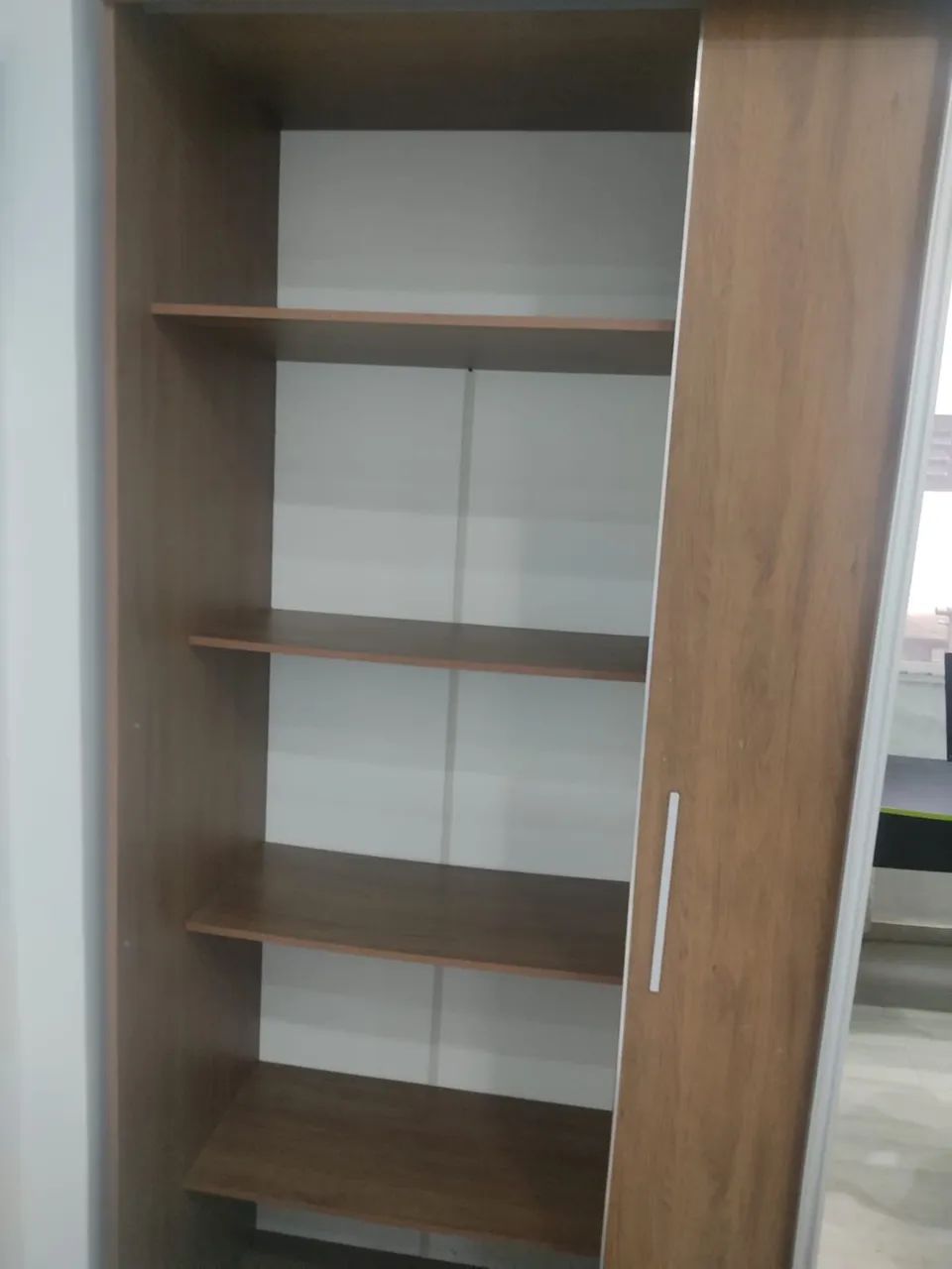 Guarda roupa com espelho - Foto 2
