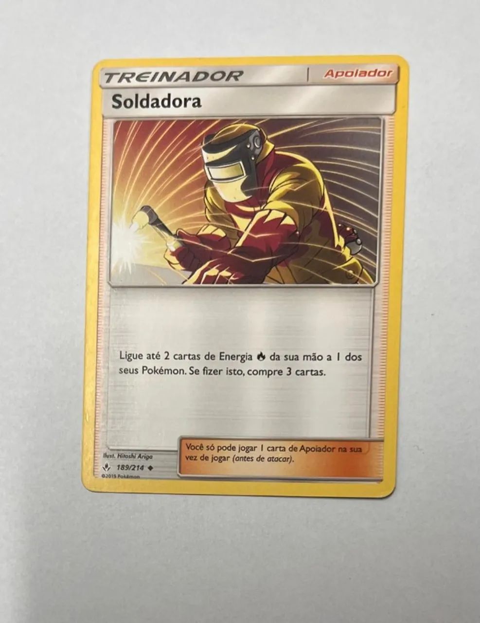 Carta Pokémon Soldadora (189/214)