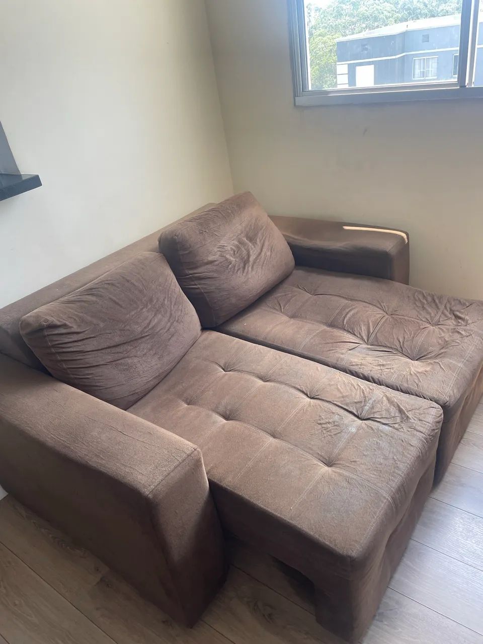 Vende-se  sofá retrátil.