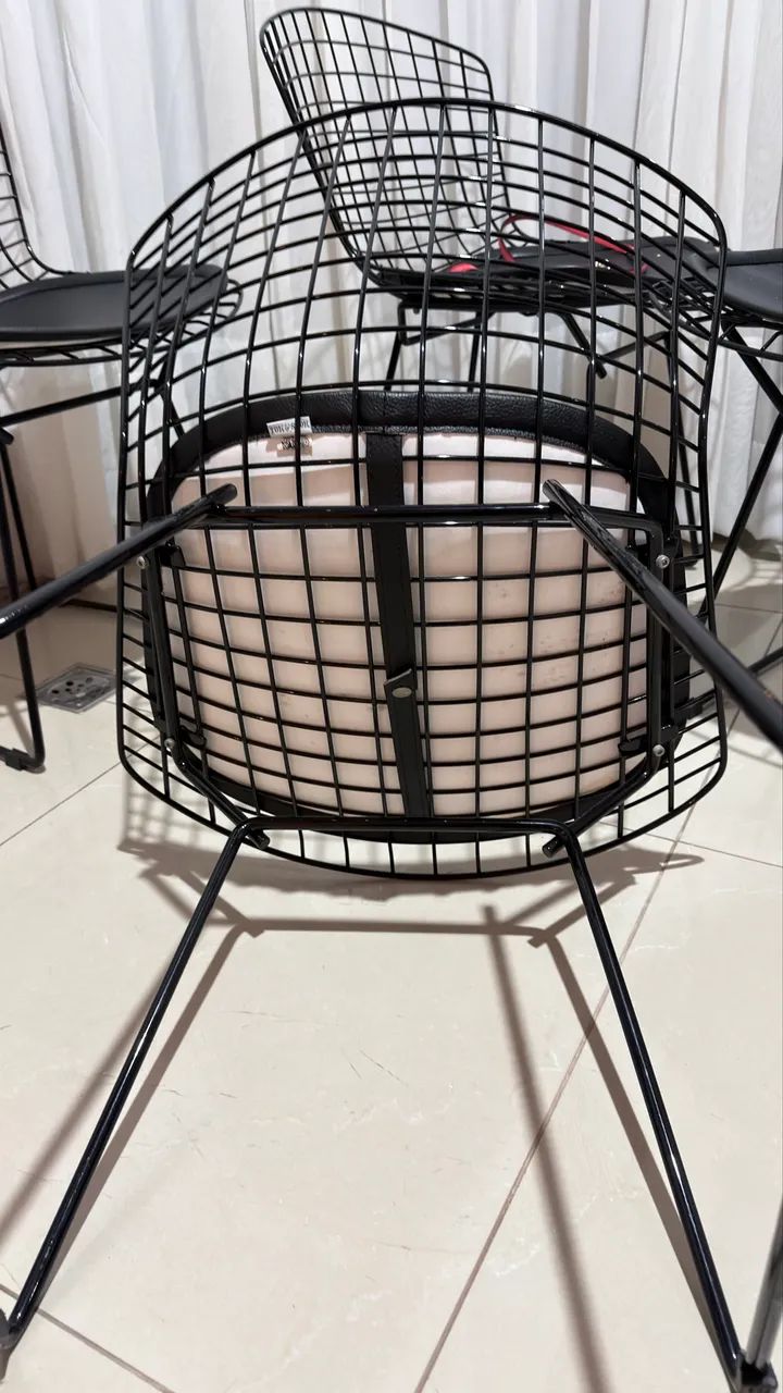 4 CADEIRAS COM ALMOFADAS BERTOIA da marca Tok & Stok - Foto 5