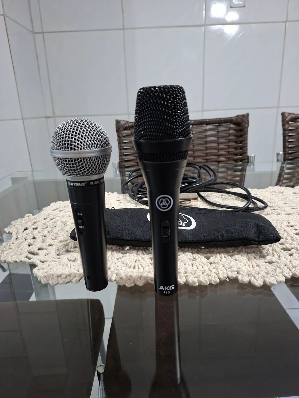 Dois microfones com fio, (AKG)(WVM58) - Foto 2