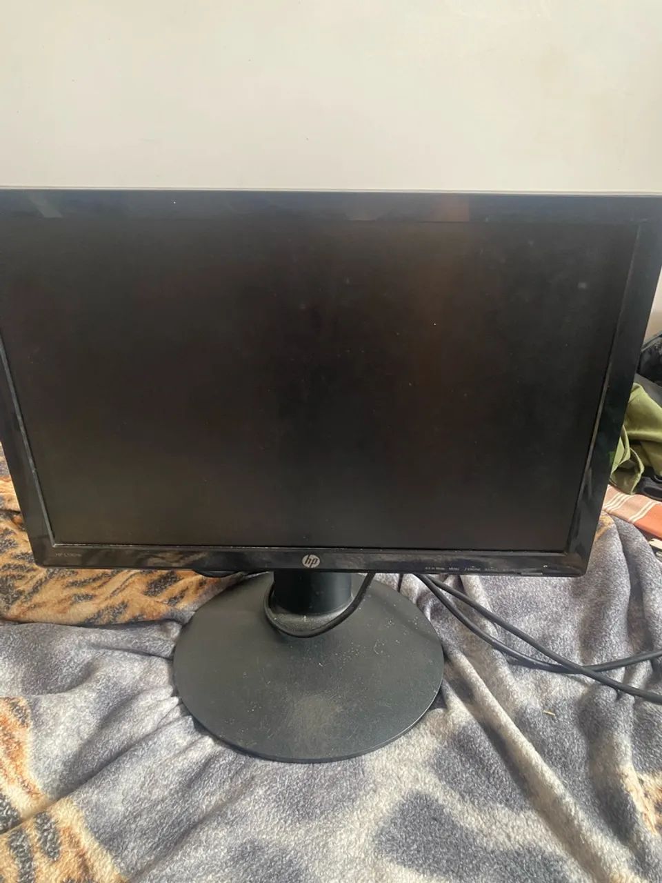  MONITOR HP 19? + CABOS E ADAPTADORES HDMI | FUNCIONANDO