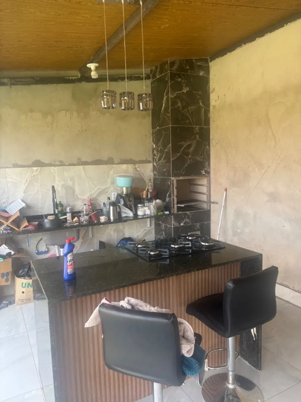Lote com área de lazer de fundo com quarto e banheiro  - Foto 5
