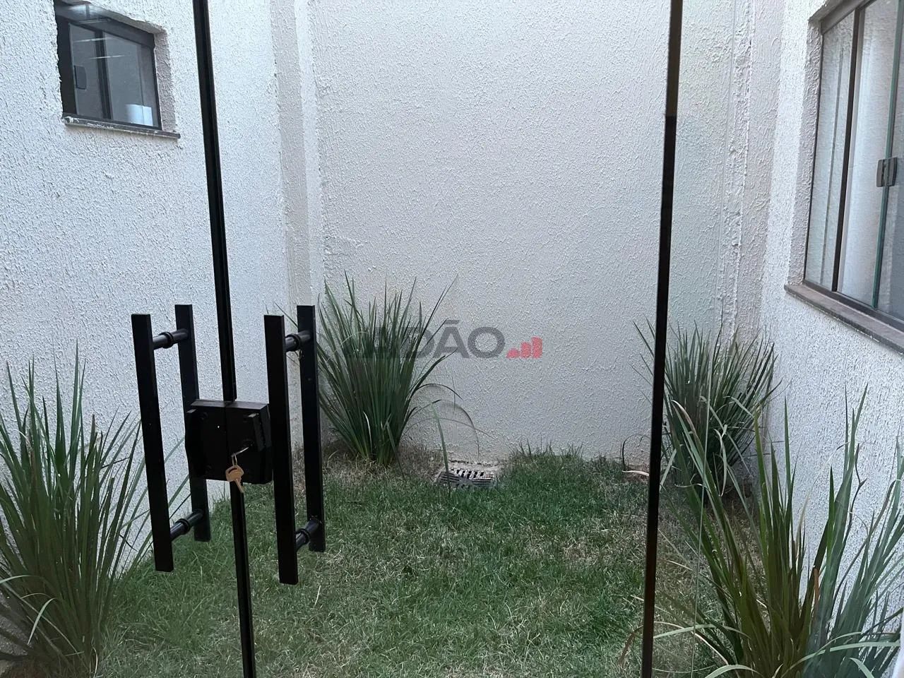 excelente casa com armários, com 03 Quartos setor parque das nações - Foto 4
