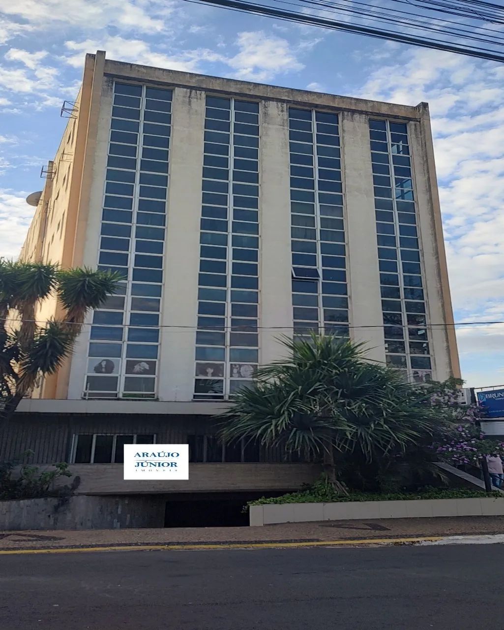 Sala Comercial com 1 Banheiro para Alugar, 41,70 M² por R$ 2.500,00/Mês no Centro de Ameri - Foto 4