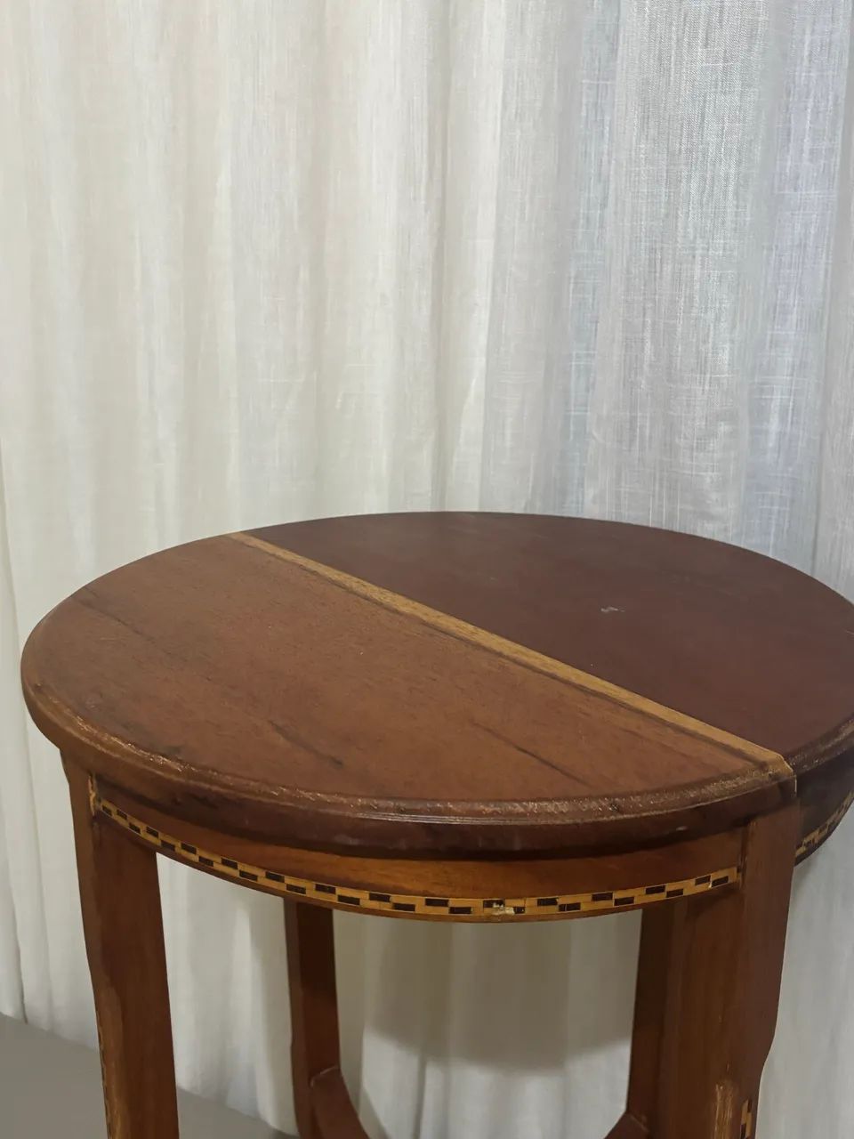 Mesa Lateral de Madeira Maciça com Marchetaria - Foto 3