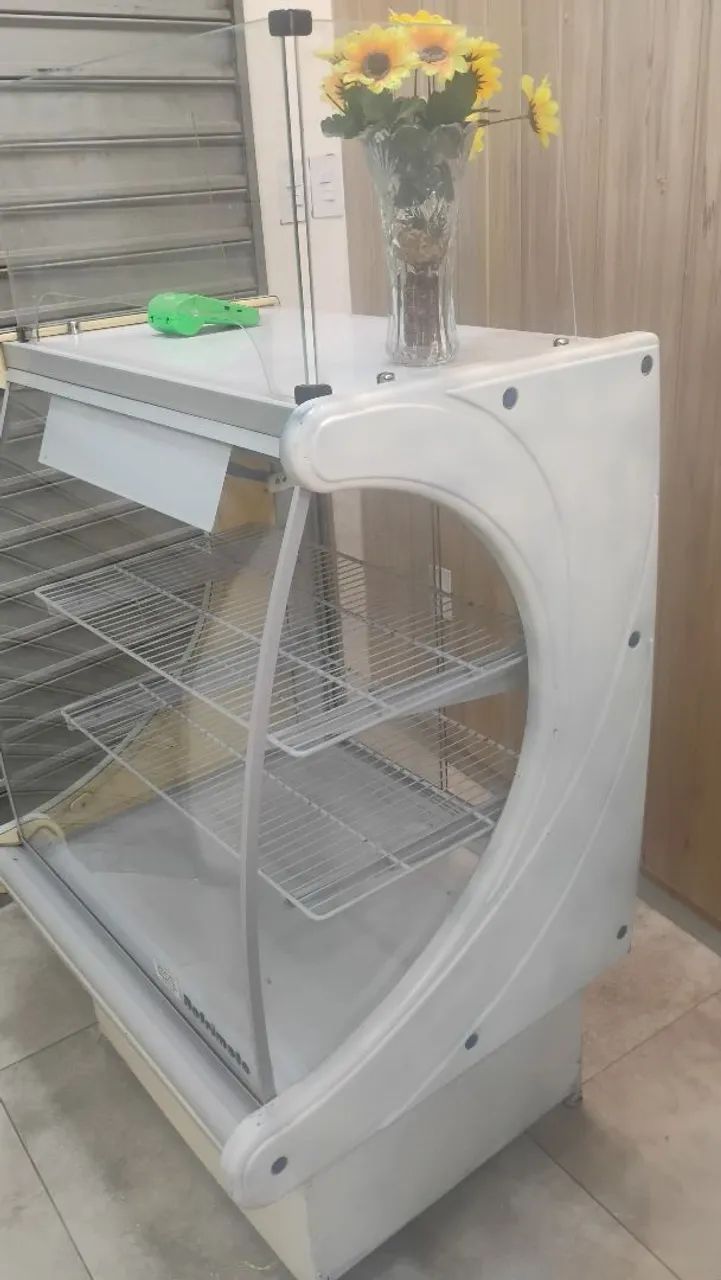 Balcão-Vitrine Expositor  - Foto 2