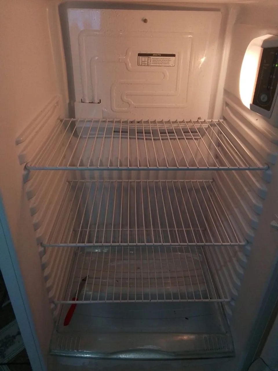 Vendo geladeira 