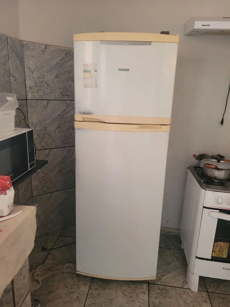 Geladeira com defeito 