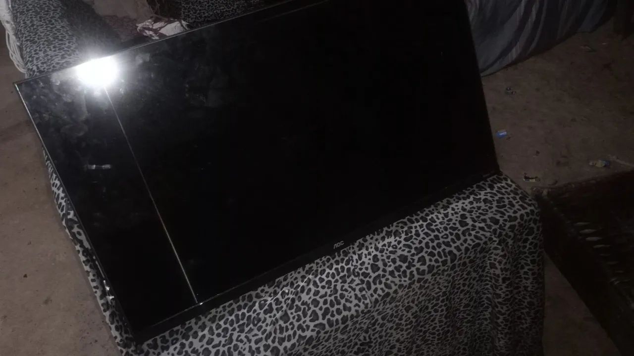 Vendo Tv 32 Polegadas Led/HDMI  - Foto 3