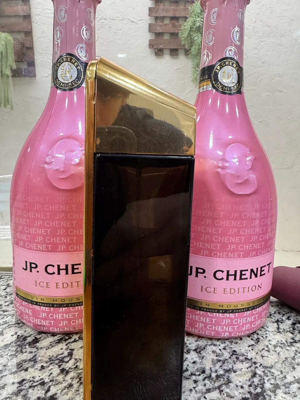 One million , 125 ml , comprei de 200, estou vendendo pq estou com muitos - Foto 3