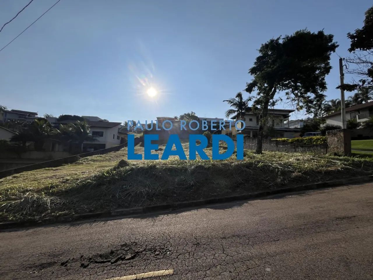 TERRENO EM CONDOMÍNIO - MOINHO DE VENTO - SP