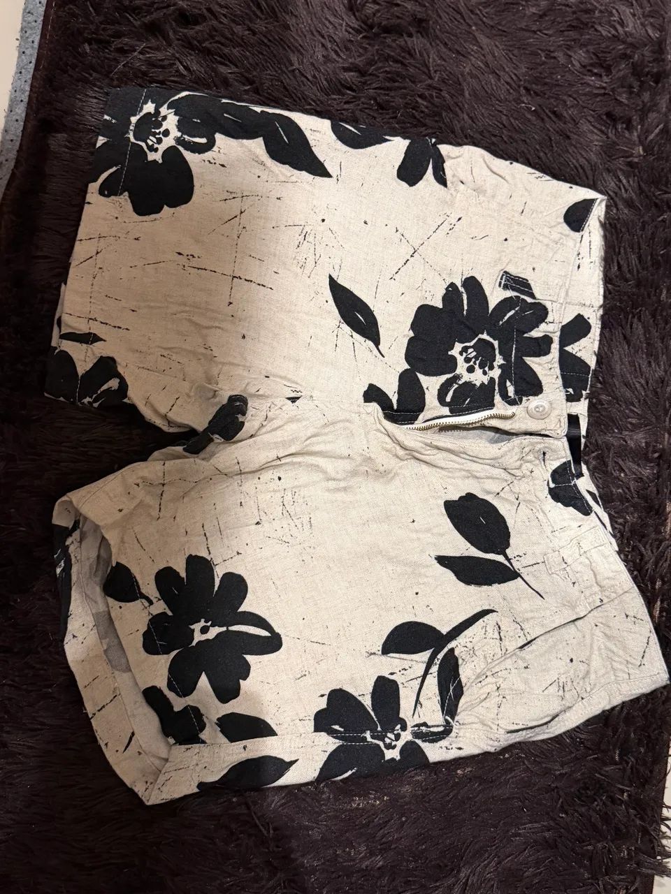 2 shorts floridos por 50 - Foto 3