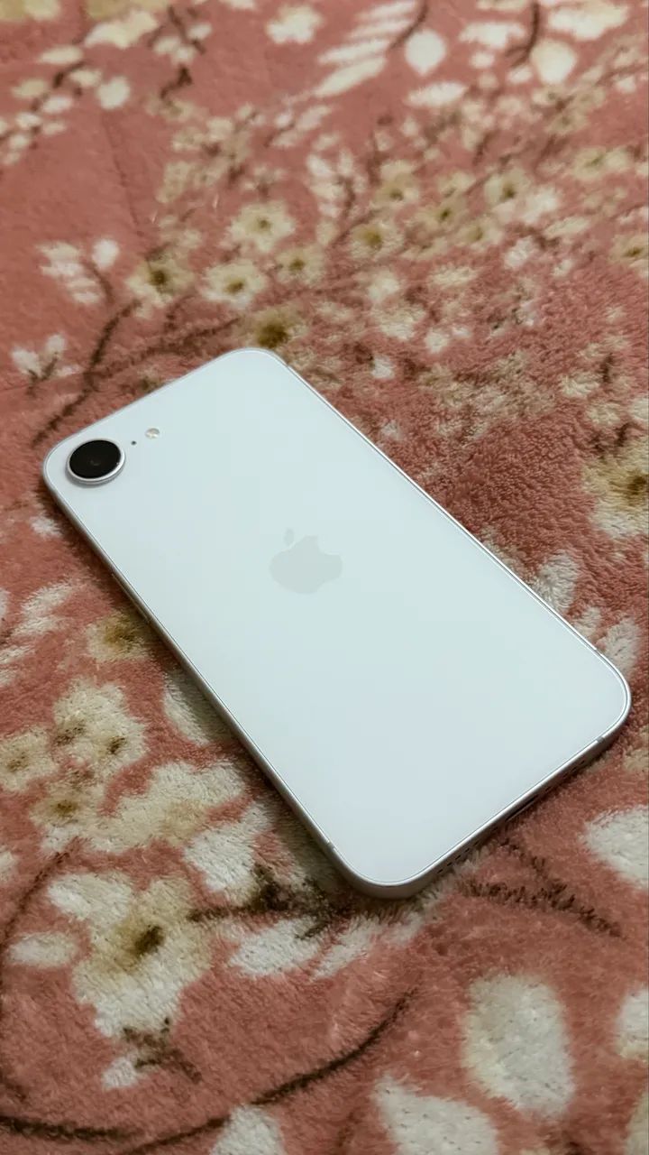 iPhone 16e 128GB Branco - Foto 3