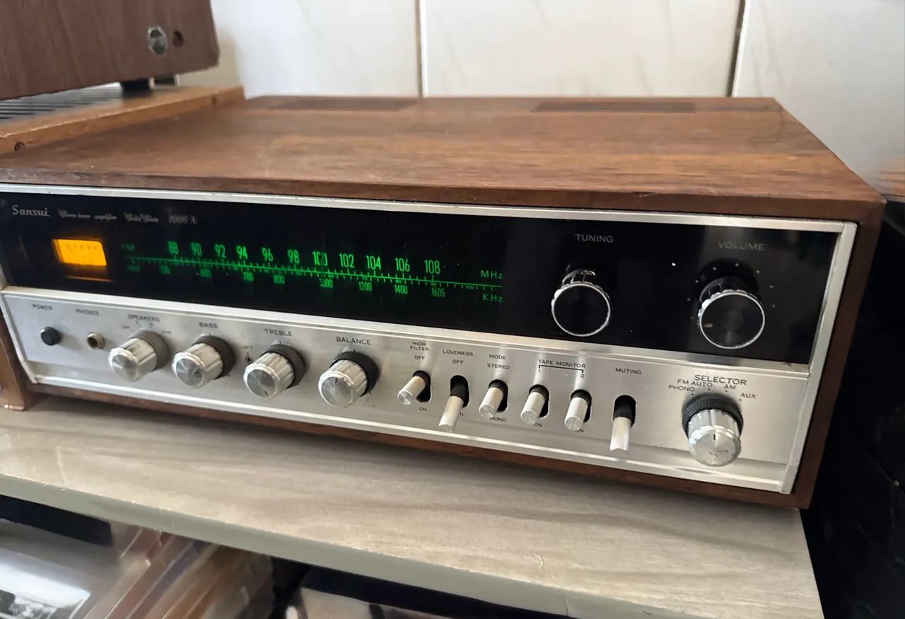 Receiver sansui modelo 1000x , aparelho japonês 1970 divido no cartão . - Foto 2