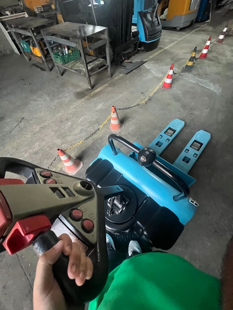 Transpaleteira Elétrica TE25  - Foto 3