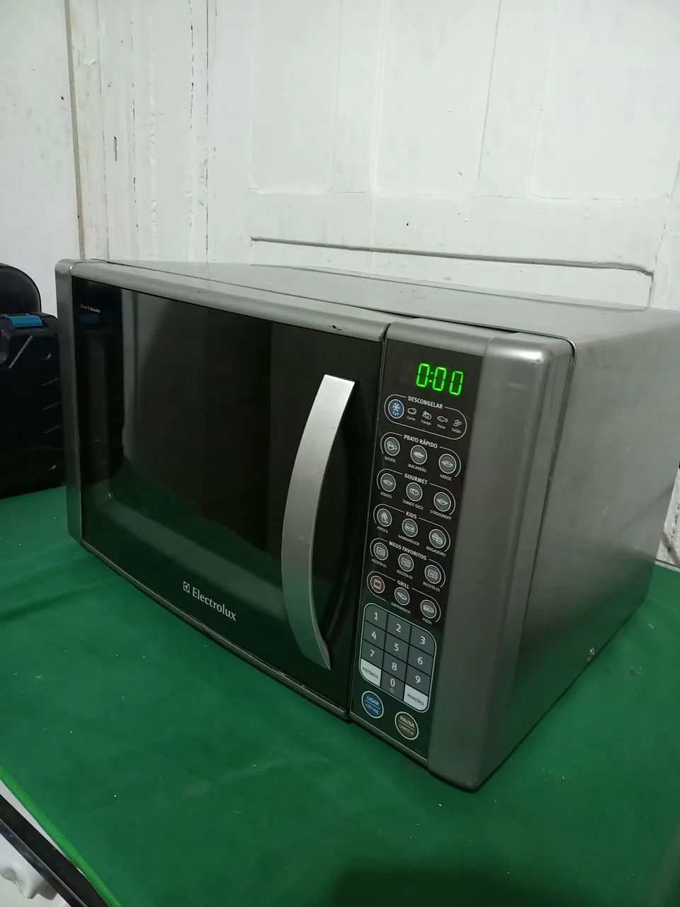 Micro-ondas Electrolux inox 