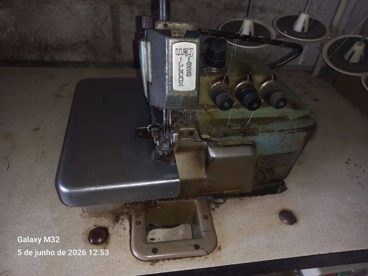 Maquina interloque