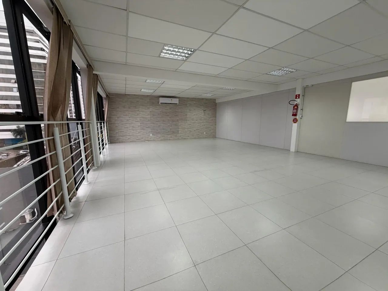 Prédio Comercial em Estreito, Florianópolis | - Foto 5