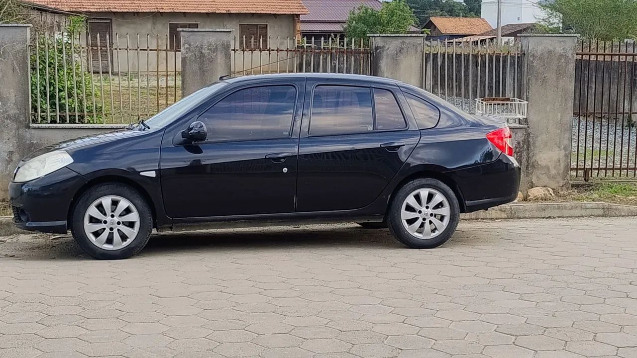Renault Symbol SYMBOL Privilège Hi-Flex 1.6 16V 4p 2013