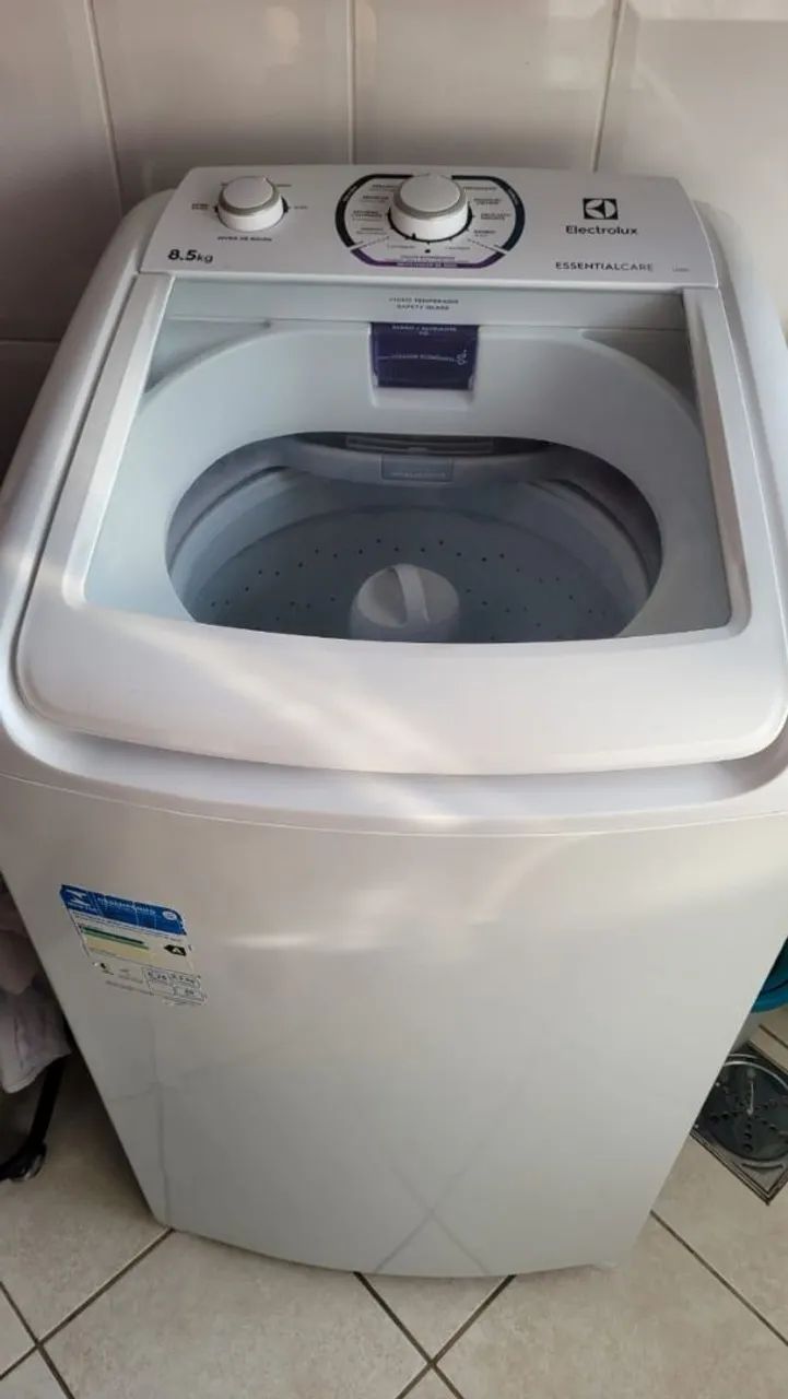Máquina de lavar 110v Electrolux Essential Care