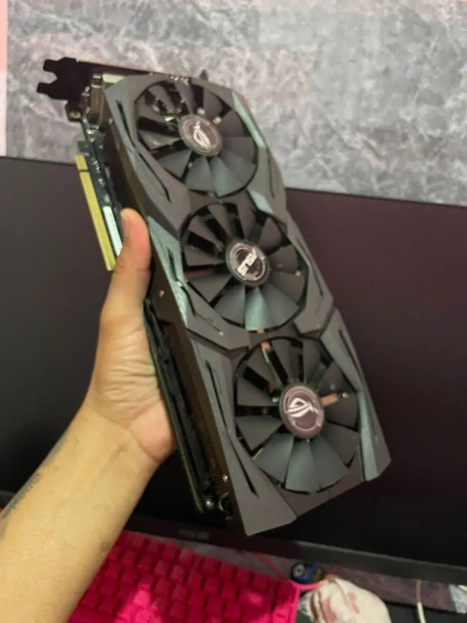 GTX 1080 TI 11GB - Foto 3