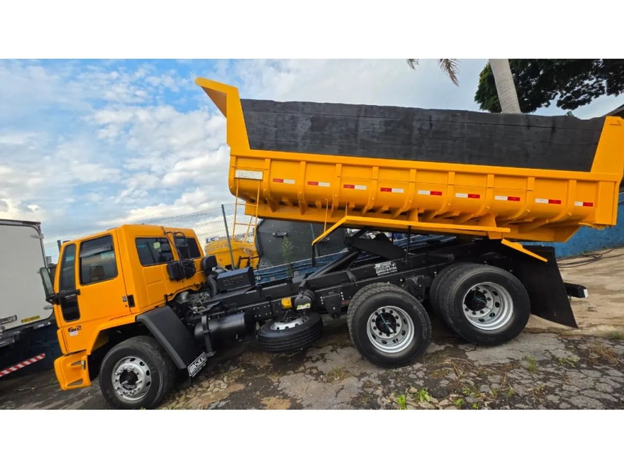 Ford Cargo 2422 2004 - Foto 2
