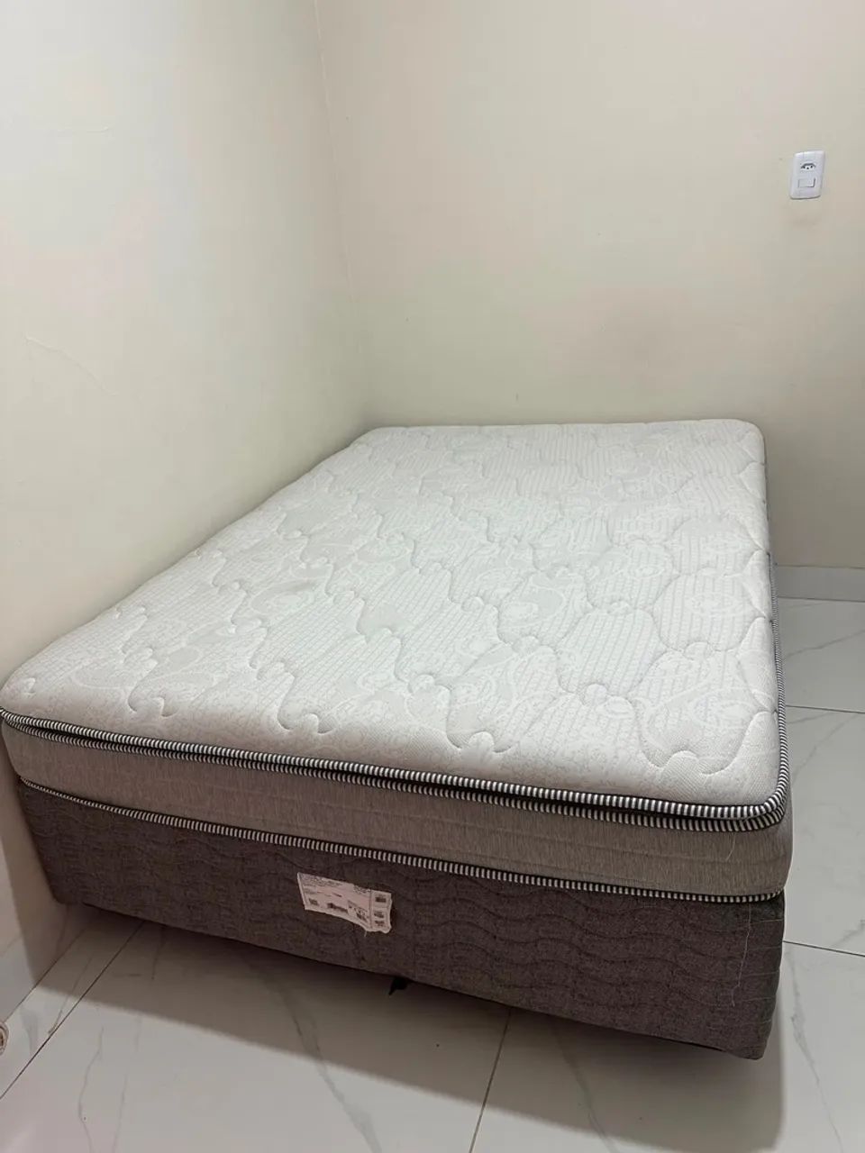 Cama Queen Probel - Pouco usada  - Foto 2