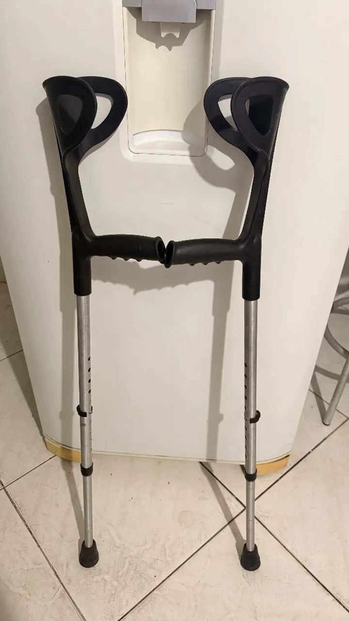 Muletas e andador - Foto 3