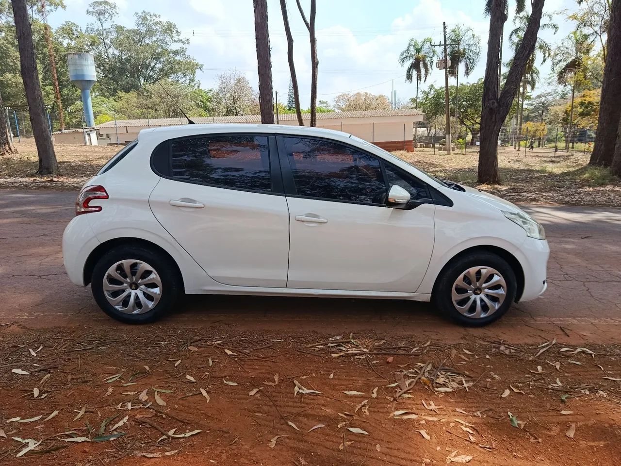 Peugeot 208 Active/active Pack 1.5 Flex 8V 5P 2015 - Foto 4