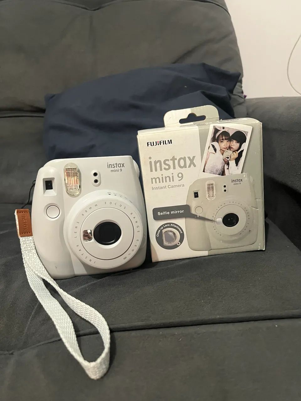 Vendo instax mini 9 usada 