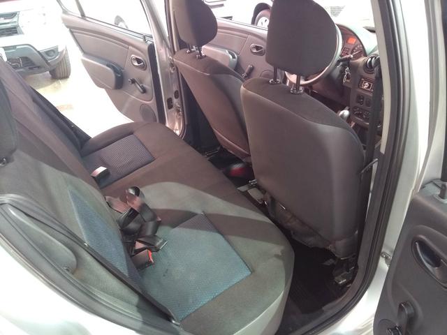 Sandero 1.0 2008/2009 Financio Aceito Troca Temos Palio Gol Punto Uno Siena Ka Celta Clio - Foto 4