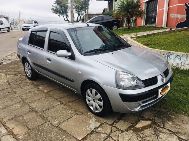 Clio Sedan Expression 1.6 - Foto 6