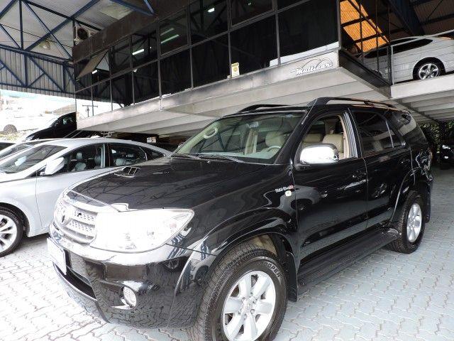 Hilux SW4 SRV D4-D 4x4 3.0 TDI Dies. Aut