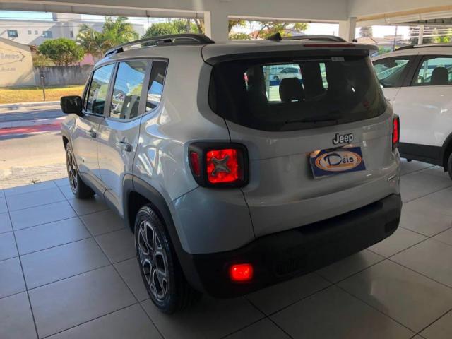 Jeep Renegade Longitude 1.8 4x2 Flex 16V Aut. - Foto 8