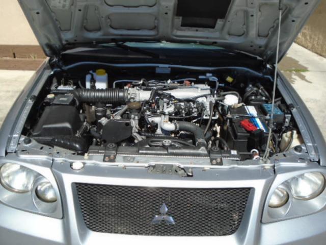 Mitsubishi Pajeto Sport HPE 4X4 3.5 V-6 Automática 200cv Completa - Foto 4