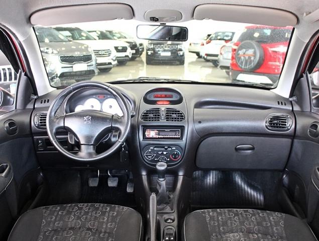 Peugeot 206 1.4 PRESENCE 4P FLEX MEC - Foto 5