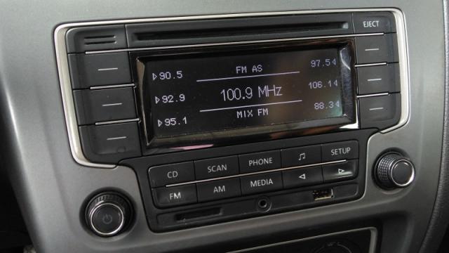 VOLKSWAGEN FOX 1.0 MI COMFORTLINE 8V FLEX 4P MANUAL. - Foto 9