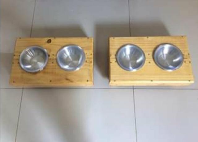 Comedouro para caes e gatos feito de madeira de palet - Foto 3