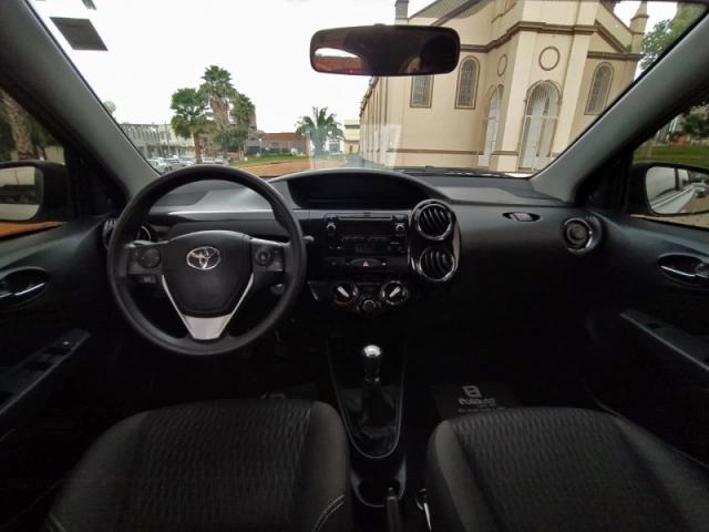 TOYOTA ETIOS 1.5 XS 16V FLEX 4P MANUAL. - Foto 5