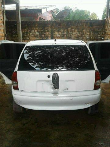 Corsa Hatch 2000. 1.0 - Foto 3