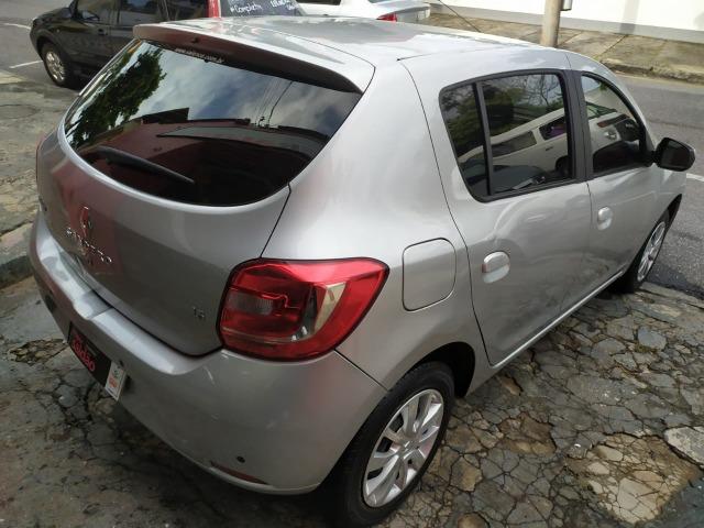 Sandero Expression 1.6 - 2015 - Foto 12