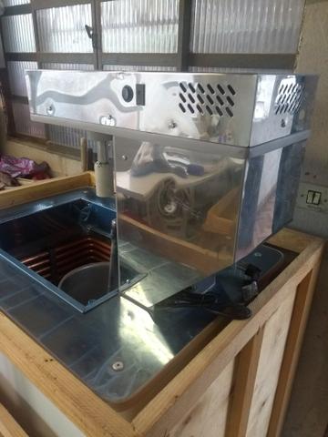 Vende-se máquina de sorvete está nova na caixa nunca foi usada - Foto 2