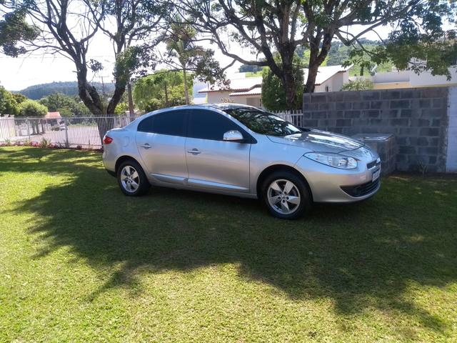 Fluence 2014 com 58.000km - Foto 12